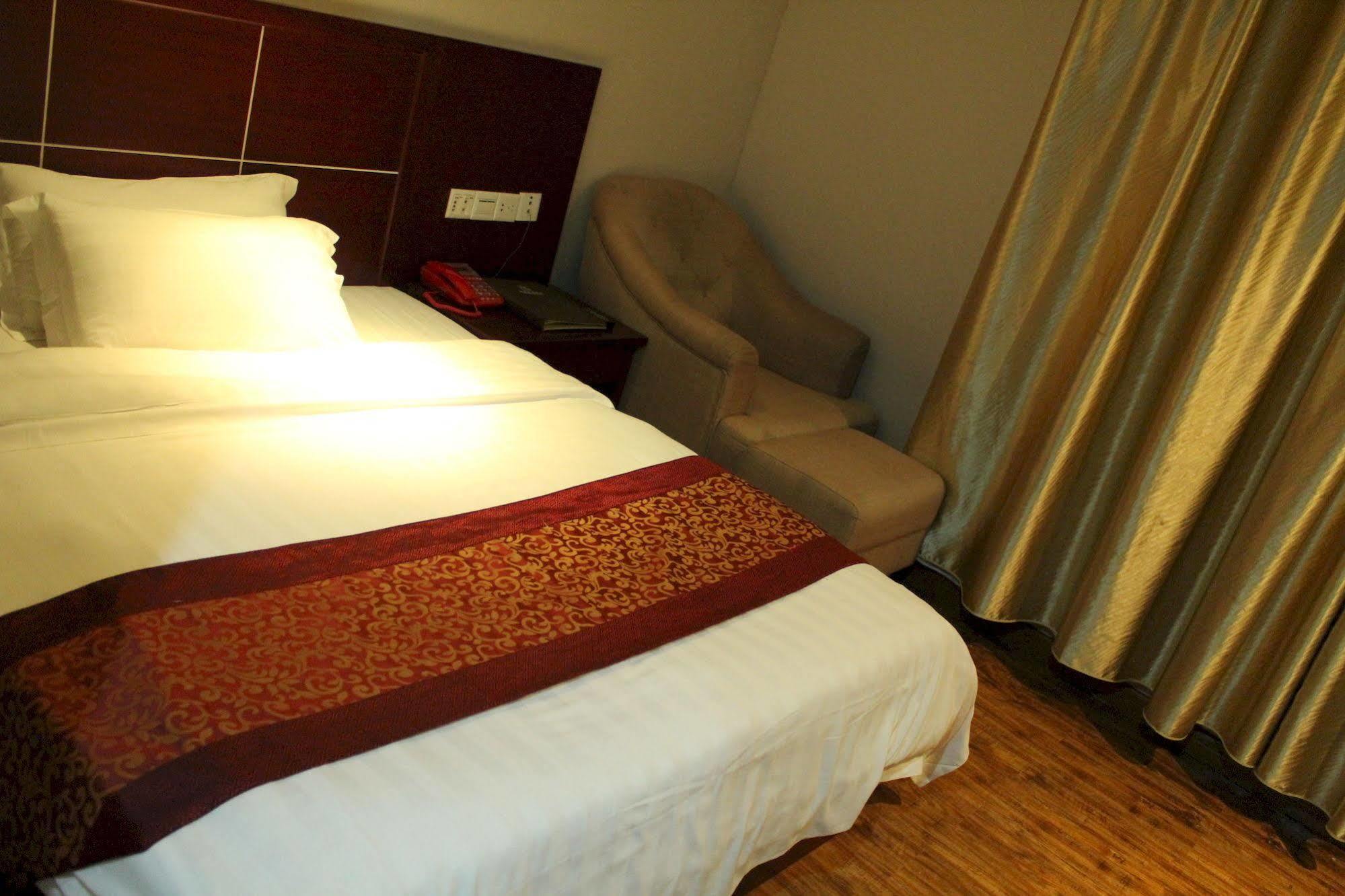 Zhongda Jindu Hotel Canton Esterno foto